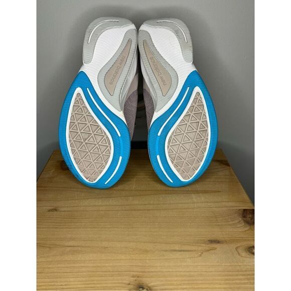 New Balance Women's FuelCell Prism Logwood Virtual Sky Sneakers Gray & White Siz - Picture 10 of 11